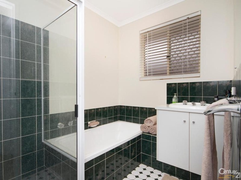 17 General Drive, Paralowie SA 5108