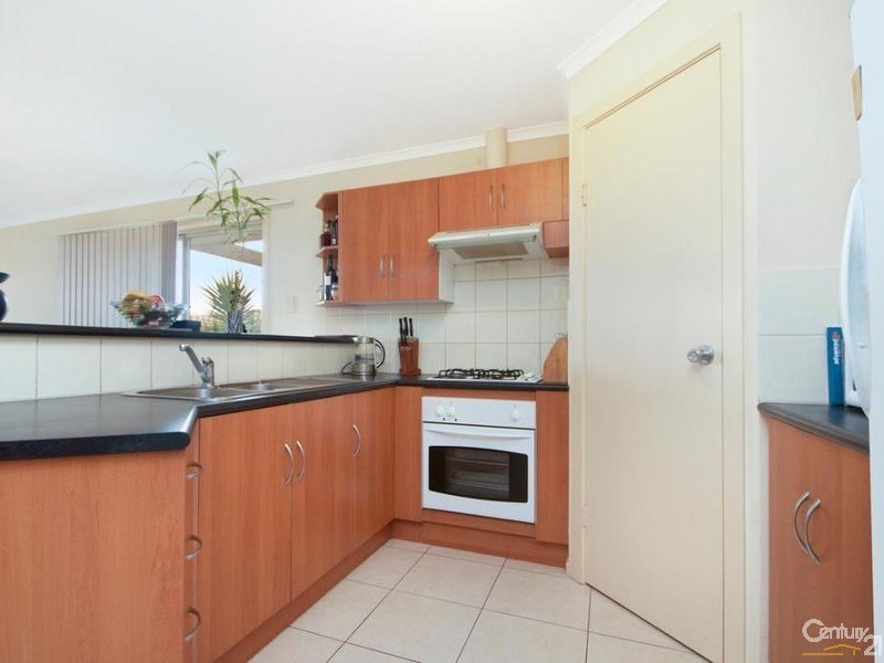 7 Cyclamen Avenue, Para Hills West SA 5096