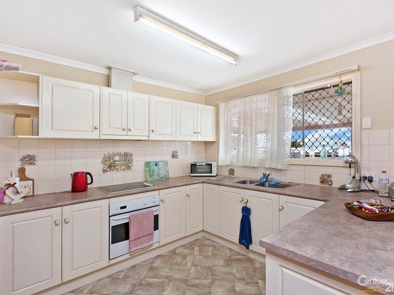 5  Batley Street, Para Vista SA 5093