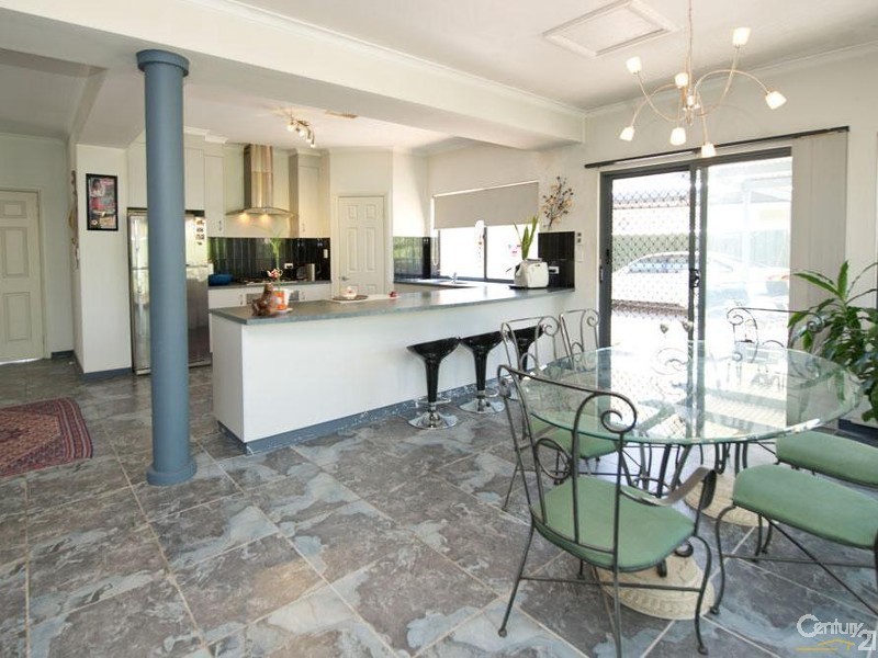 52 Shoalhaven Circuit, Mawson Lakes SA 5095