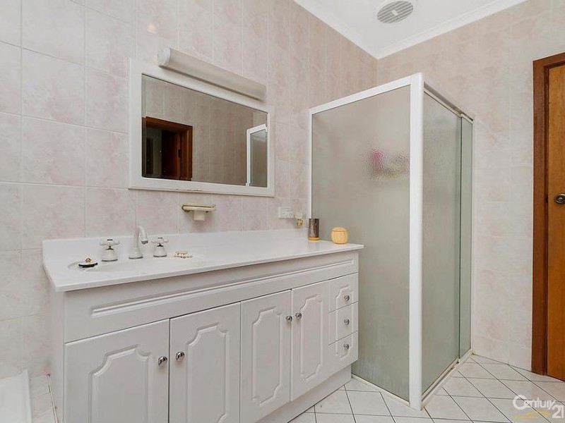 94-96 Brougham Drive, Valley View SA 5093