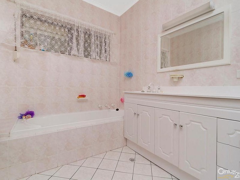 94-96 Brougham Drive, Valley View SA 5093