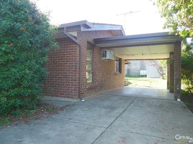 2 Chinner Street, Ridgehaven SA 5097