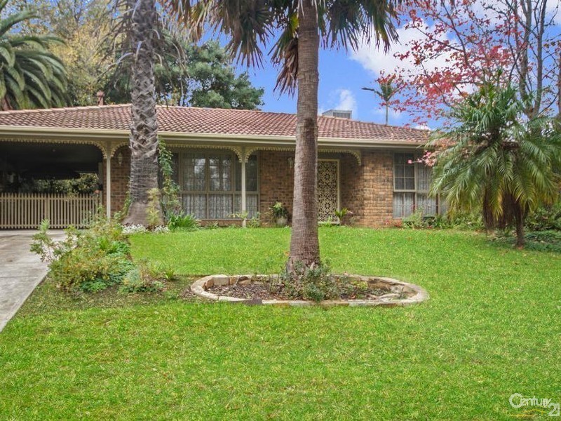 13 Dearman Avenue, Redwood Park SA 5097