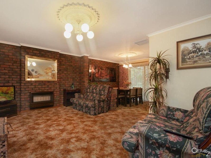 13 Dearman Avenue, Redwood Park SA 5097