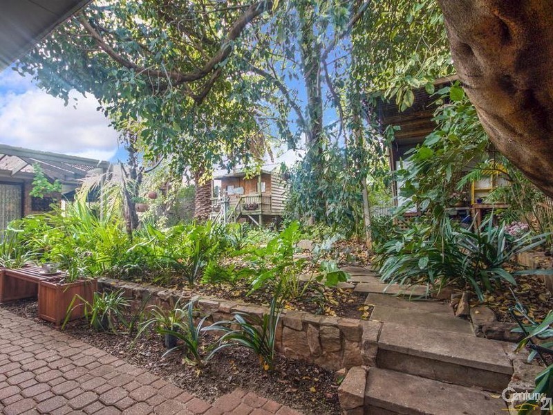 13 Dearman Avenue, Redwood Park SA 5097