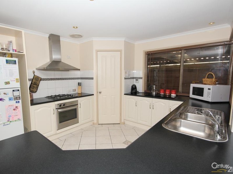 11 Darlton Court, Andrews Farm SA 5114