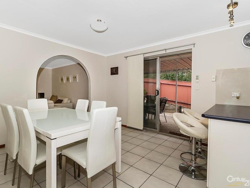 6 Louise Court, Para Hills SA 5096