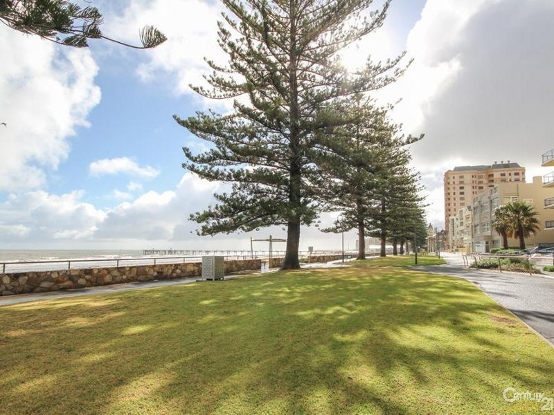 73/13 South Esplanade, Glenelg SA 5045