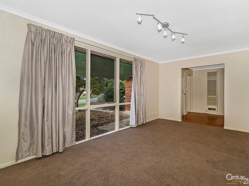 8 Magpie Street, Modbury Heights SA 5092