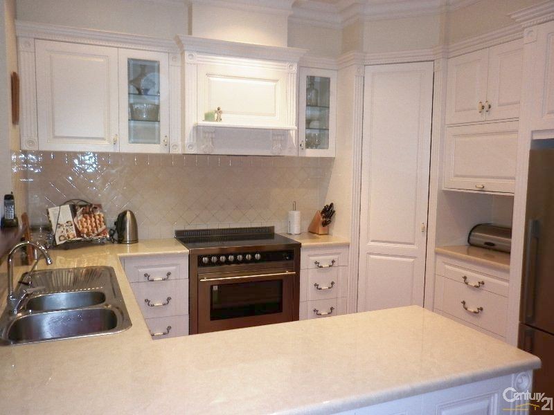 4 William Street, Houghton SA 5131