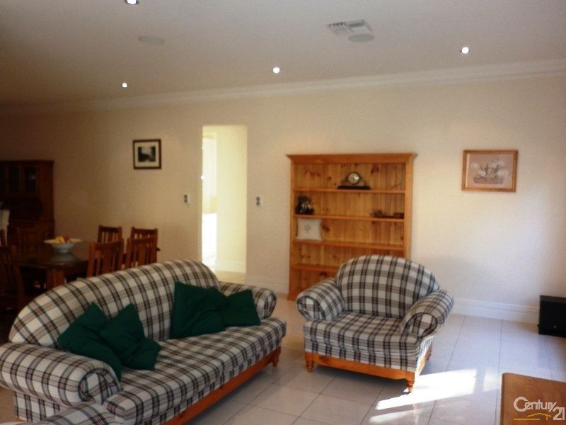 4 William Street, Houghton SA 5131