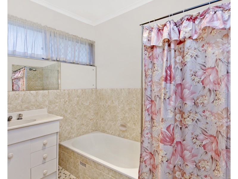 4 St Agnes Court, St Agnes SA 5097