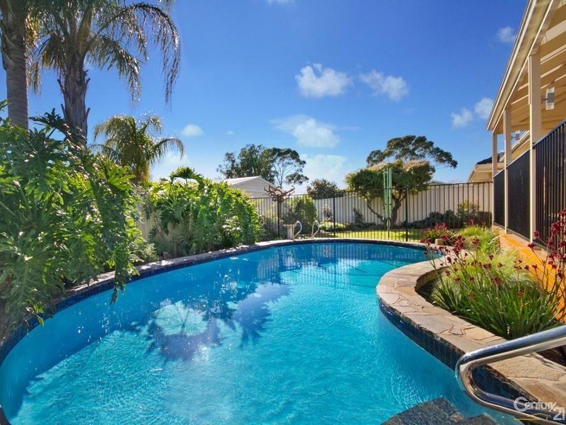 18 Demaret Avenue, Fairview Park SA 5126