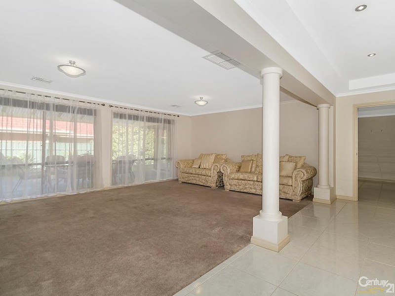 56 Magazine Drive, Walkley Heights SA 5098