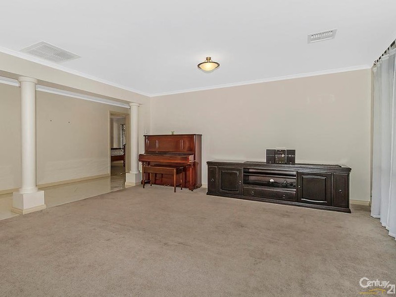 56 Magazine Drive, Walkley Heights SA 5098