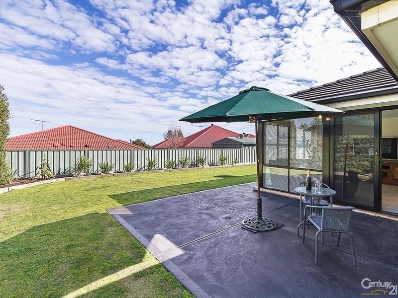 56 Magazine Drive, Walkley Heights SA 5098