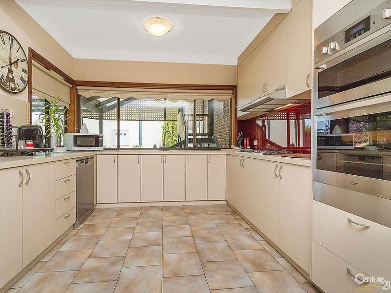 63 Thornton Drive, Greenwith SA 5125