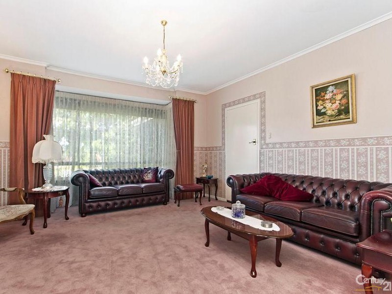 11 Lancaster Avenue, Valley View SA 5093