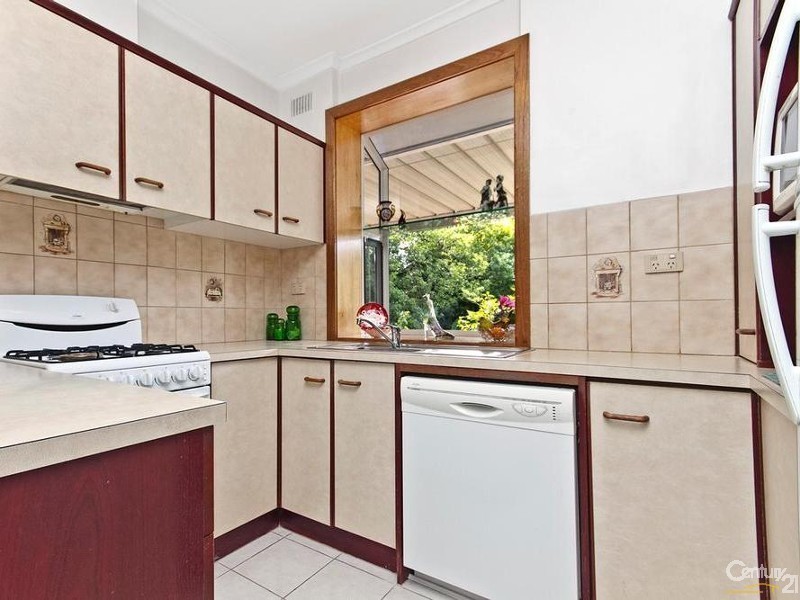 11 Lancaster Avenue, Valley View SA 5093