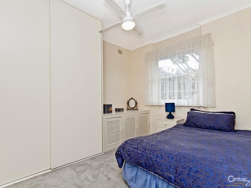 11 Lancaster Avenue, Valley View SA 5093