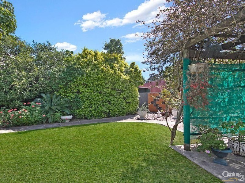 11 Lancaster Avenue, Valley View SA 5093