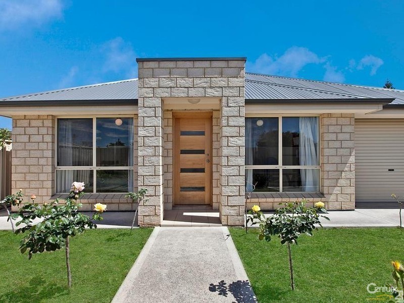 2 Leprena Street, Taperoo SA 5017