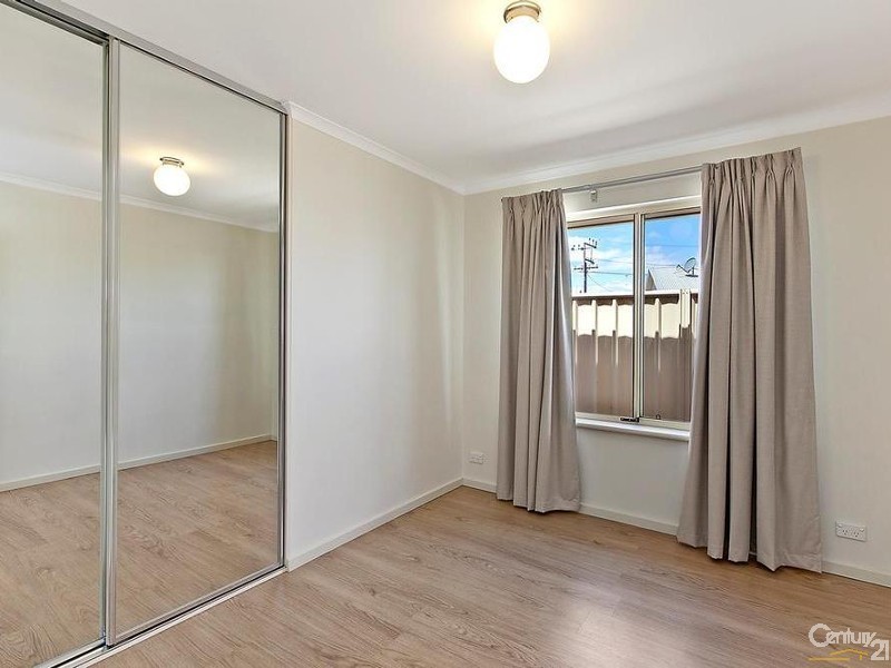 2 Leprena Street, Taperoo SA 5017