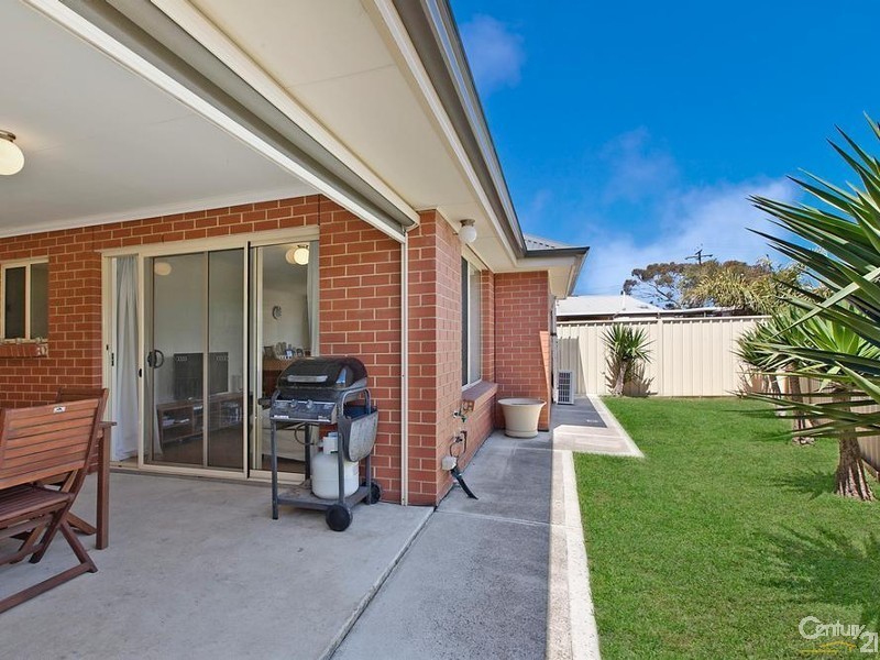 2 Leprena Street, Taperoo SA 5017