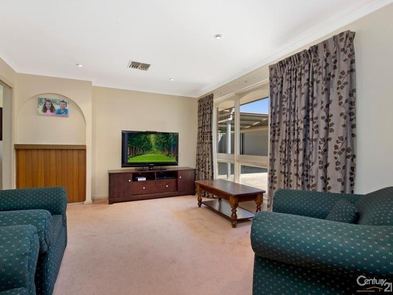 37 Baudin Avenue, Fairview Park SA 5126