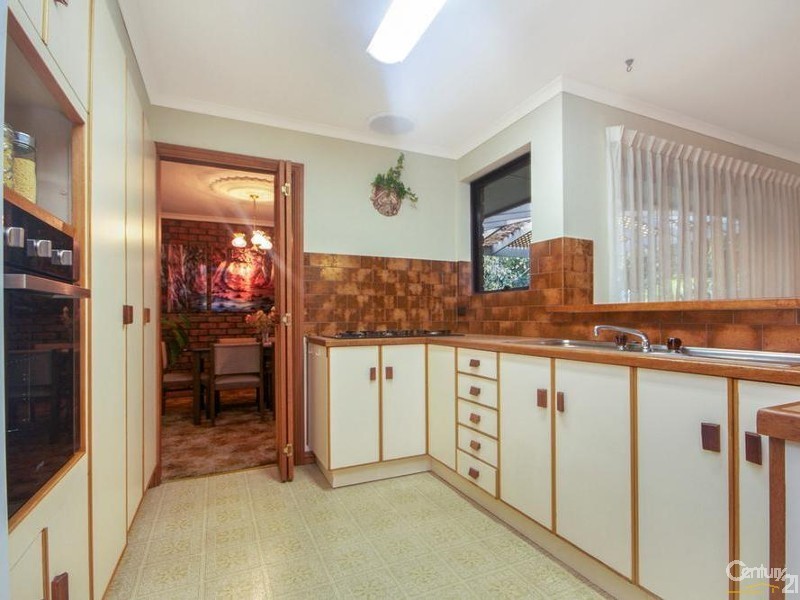 13 Dearman Avenue, Redwood Park SA 5097