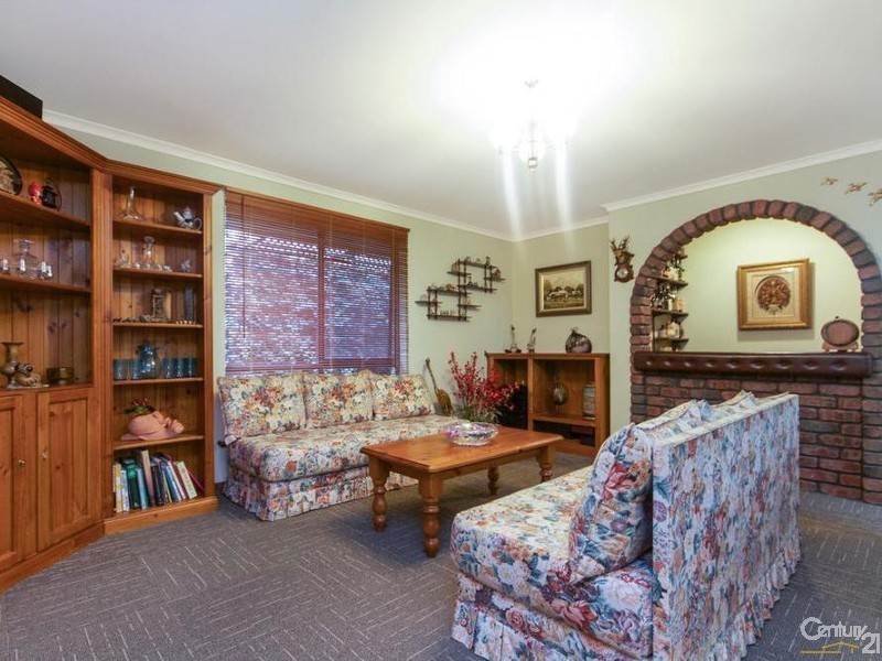 13 Dearman Avenue, Redwood Park SA 5097