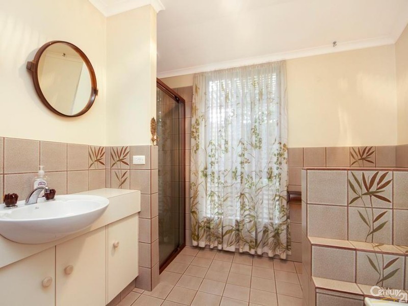 13 Dearman Avenue, Redwood Park SA 5097