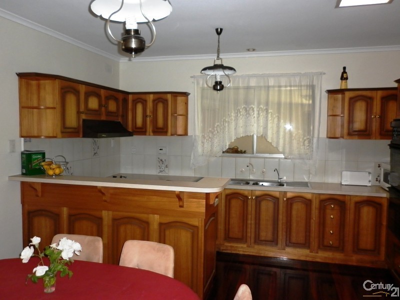 21 Audrey Crescent, Valley View SA 5093