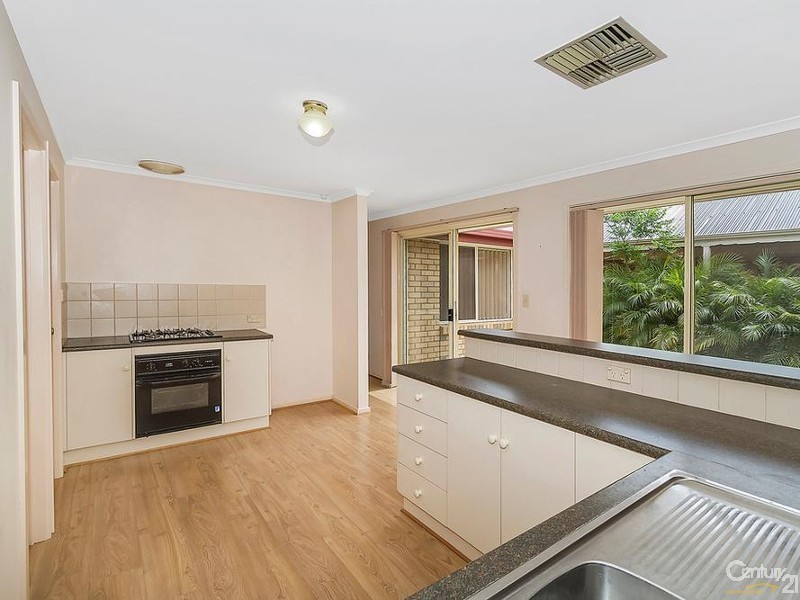 8 Wentworth Place, Brompton SA 5007