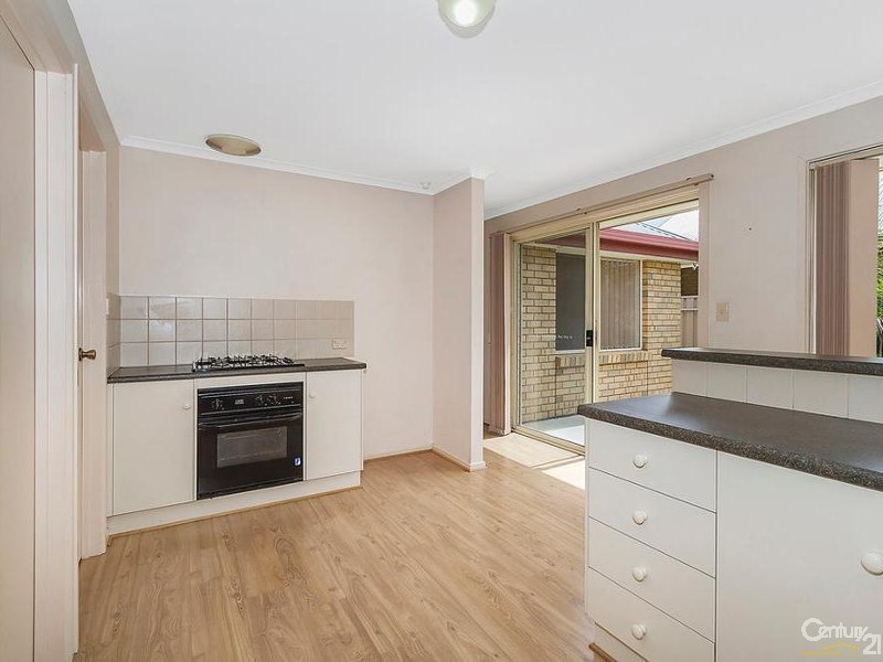8 Wentworth Place, Brompton SA 5007