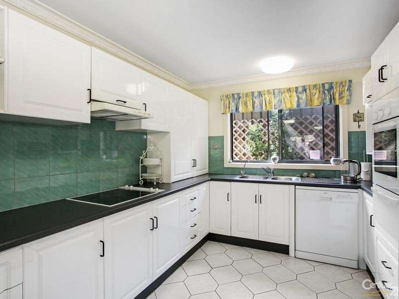 28 Dallas Court, Wynn Vale SA 5127