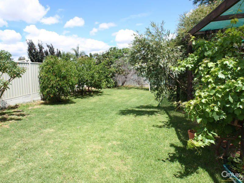 13 Whysall Road, Greenacres SA 5086