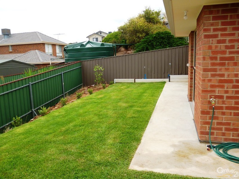 27/27a Williams Road, Hillbank SA 5112