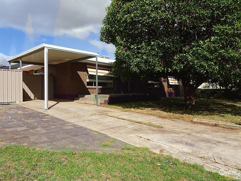 17 Trim Drive, Ridgehaven SA 5097