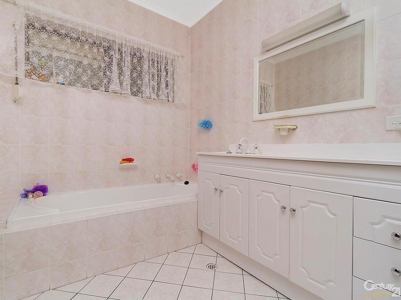 94-96 Brougham Drive, Valley View SA 5093