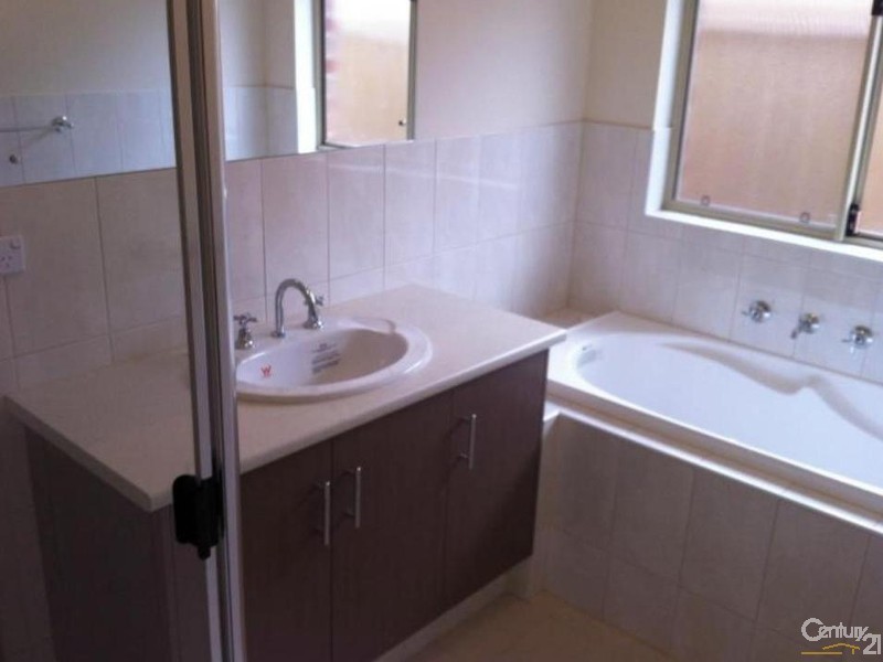 183 Newton Boulevard, Munno Para West SA 5115