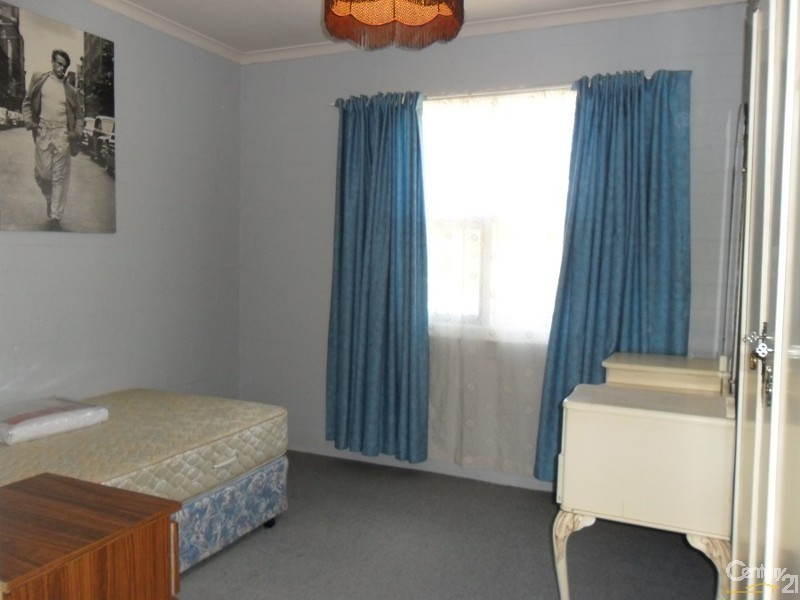 Falcon – 30 Porter Street, Cowirra, via, Mannum SA 5238