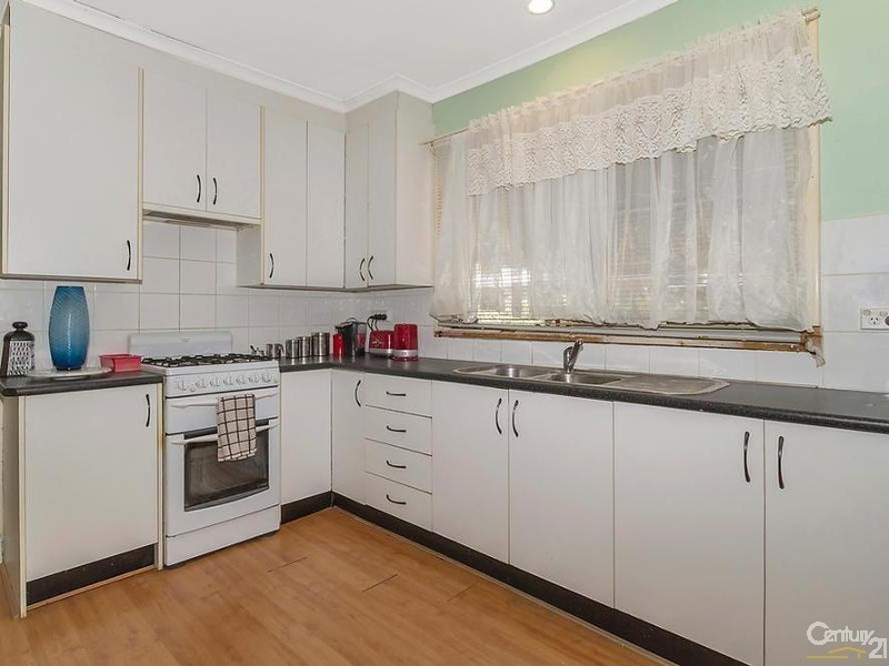 4 Glenside Street, Surrey Downs SA 5126