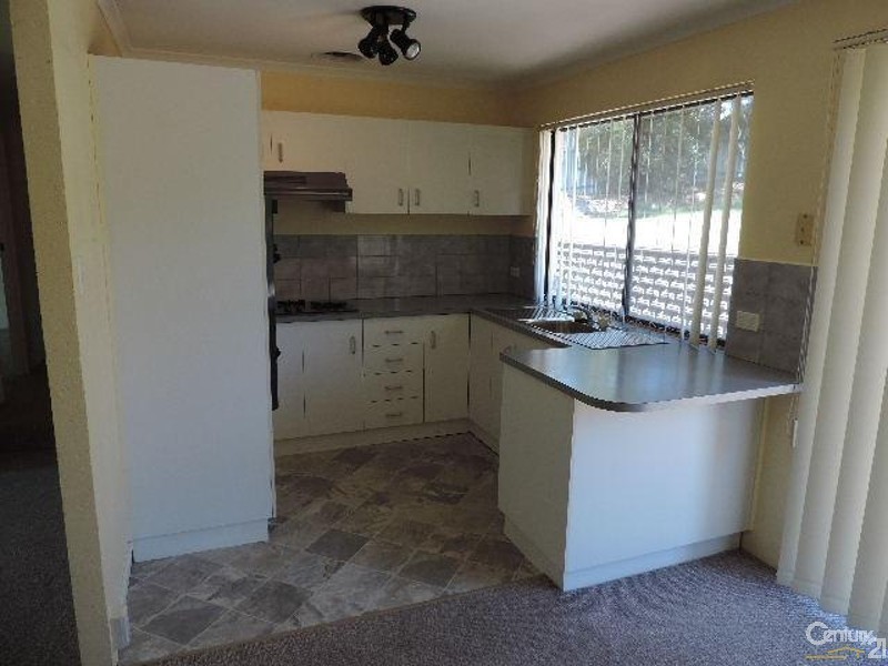 17 McGill Crescent, Para Hills SA 5096