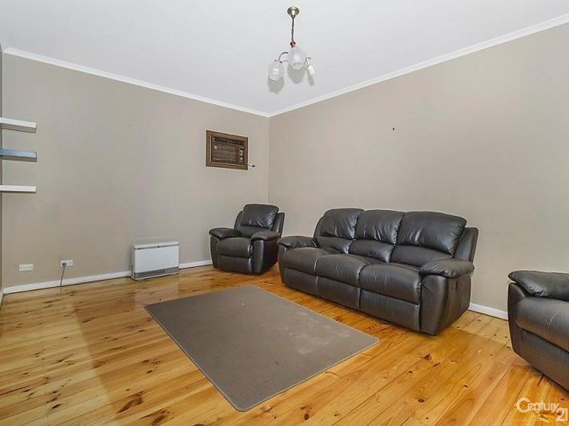 16 Locke Drive, Fairview Park SA 5126