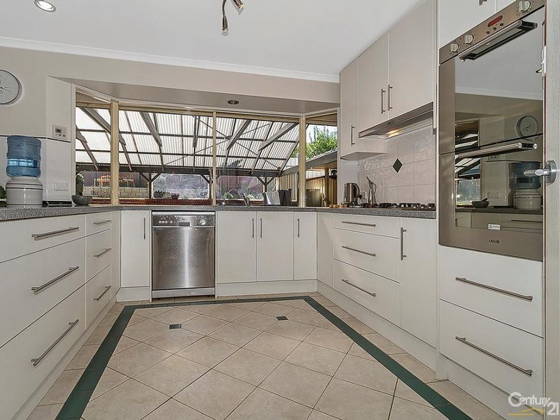 15 Blight Crescent, Hillbank SA 5112