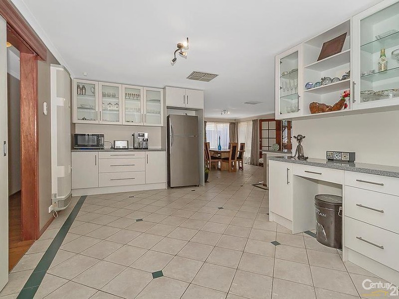 15 Blight Crescent, Hillbank SA 5112