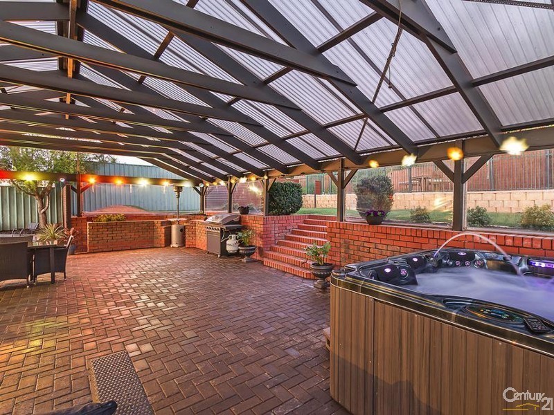 15 Blight Crescent, Hillbank SA 5112