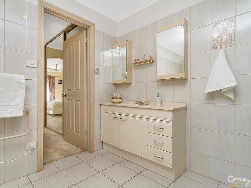 17 Alexis Street, Hope Valley SA 5090